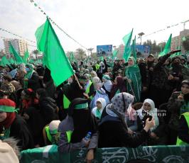 مهرجان حاشد بغزة في ذكرى انطلاقة حماس الـ35 (2)