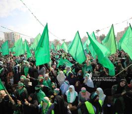 مهرجان حاشد بغزة في ذكرى انطلاقة حماس الـ35 (6)