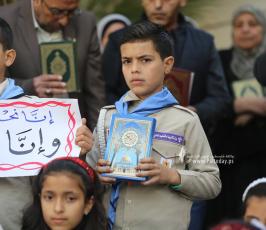 مدارس غزة تنظم وقفات احتجاجية تنديدا بحرق كتاب الله في السويد (4)
