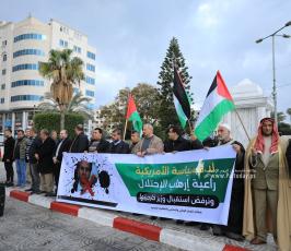 الفصائل بغزة تنظم وقفة جماهيرية رفضا للضغوط الأمريكية راعية إرهاب الاحتلال ورفضا لزيارة وزير خارجيتها (1)
