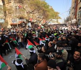 طلبة الجامعات في غزة ينظمون وقفة دعم واسناد للمقاومة في الضفة والقدس (3)