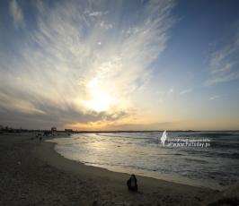 غروب على شاطئ البحر (2)