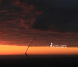 رشقة صاروخية (2)