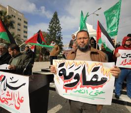 وقفة للفصائل الفلسطينية في غزة للتنديد بجريمة الاحتلال في أريحا (1)