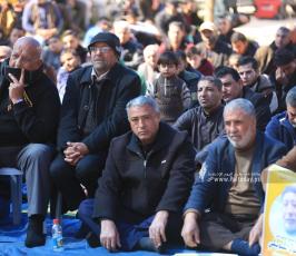 صلاة جمعة أمام مقر الصليب الأحمر بغزة تضامناً مع الأسرى (22)