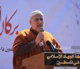 صلاة جمعة أمام مقر الصليب الأحمر بغزة تضامناً مع الأسرى (16)