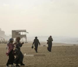 منخفض الجوي على شاطئ بحر مدينة غزة (3)