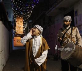 المسحراتي يجوب الشوارع والأزقة والأحياء في فجر ثالث أيام شهر رمضان المبارك (11)