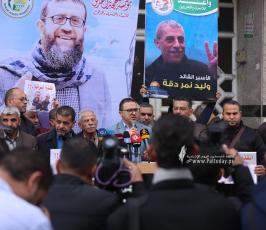  وقفة في غزة تضامناً مع الأسيرين الشيخ خضر عدنان ووليد دقة (9)