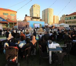 إعلاميون ونشطاء ينظمون مهرجان إعلامي بعنوان سنفطر في القدس (6)