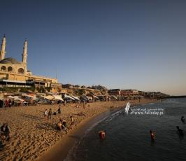 شاطئ بحر غزة  كافتيرات ومطاعم غزة على شاطئ البحر تتزين لاستقبال الصيف (2)