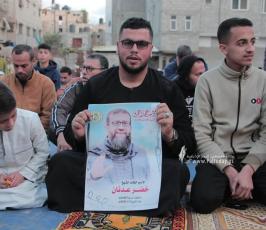 الجهاد الإسلامي بغزة  تقيم صلاة عيد الفطر في العراء (5)
