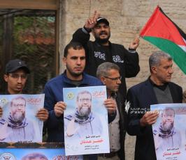 خيمة التضامن مع الشيخ خضر عدنان وسط مدينة غزة تواصل فعالياتها بحضور جماهيري واسع (11)