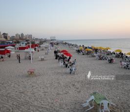 شاطئ بحر غزة  كافتيرات ومطاعم غزة على شاطئ البحر تتزين لاستقبال الصيف (9)