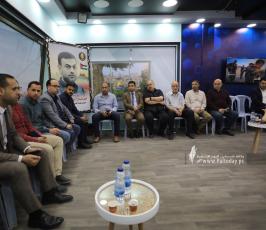 بيت عزاء الحاج خليل البهتينى فى قناة القدس اليوم (20)