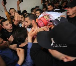 تشييع جثمان الشهيد عدي اللوح، في مخيم النصيرات وسط قطاع غزة (2)
