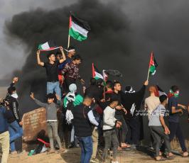 الطواقم الصحفية خلال  تغطية مسيرة العلم الفلسطيني شرق مدينة غزة (1)