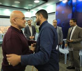 بيت عزاء الحاج خليل البهتينى فى قناة القدس اليوم (2)