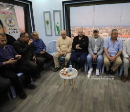 بيت عزاء الحاج خليل البهتينى فى قناة القدس اليوم (30)