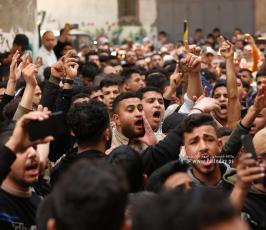 الشهيد القائد خليل البهتيني وزوجنه وبنته والقائد طارق عز الدين ونجله في تشييع جماهيري مهيب (22)