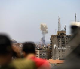 جيش العدو يواصل الغارات الجوية من الطيران الحربى على  قطاع غزة في خامس أيّام العدوان (2)