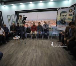 بيت عزاء الحاج خليل البهتينى فى قناة القدس اليوم (26)