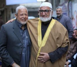 قيادة الجهاد الإسلامي تزور الشيخ المجاهد جبر عمار لتهنئته بالعودة لأرض الوطن بعد 40 عامًا من الإبعاد (15)