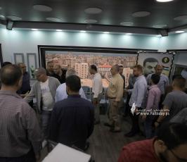 بيت عزاء الحاج خليل البهتينى فى قناة القدس اليوم (28)