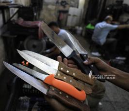 سن السكاكين.. مهنة قديمة ينعشها عيد الأضحى (11)