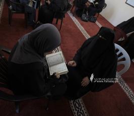   اللجنة الدعوية وجمعية اقرأ تنظم  السرد القرآني لعشرة أجزاء للطالبات الحافظات للقرآن الكريم (7)