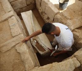 العثور على قبر من الرصاص المصبوب بغزة (3)