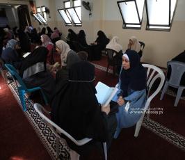   اللجنة الدعوية وجمعية اقرأ تنظم  السرد القرآني لعشرة أجزاء للطالبات الحافظات للقرآن الكريم (4)