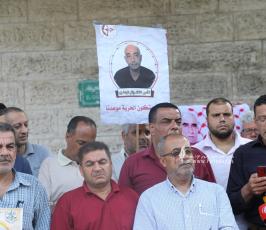 لجنة الأسرى تنظم وقفة خلال اعتصام الأهالى أمام مقر الصليب الأحمر بغزة (4)