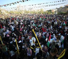 جماهير تشارك في مهرجان انطلاقة حركة الجهاد الإسلامي ال 36 (47)