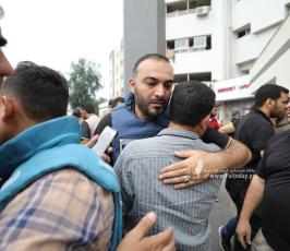  الزميل الصحفي في قناة فلسطين اليوم محمد بعلوشة جراء قصف اسرائيلي استهدف منزله  شمال غزة (1)