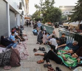  نزوح الآلاف من الفلسطينيين إلى مجمع الشفاء الطبي خوفا من القصف الإسرائيلي (6)