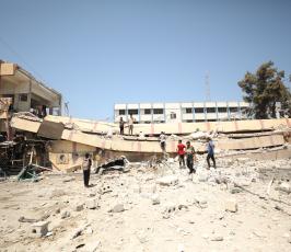 صور لمجزرة مدرسة مصطفى حافظ (13)