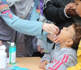 المرلحة الثانية من تطعيم ضد شلل الأطفال في غزة (5)