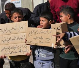 وقفة لمؤسسة الفرسان الأربعة داخل مجمع ناصر الطبي (14)