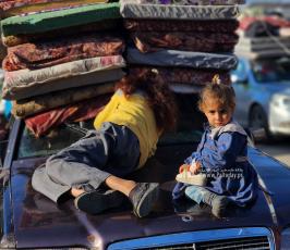 نازحون ينتظرون العدوة إلى غزة وشمالها (5)