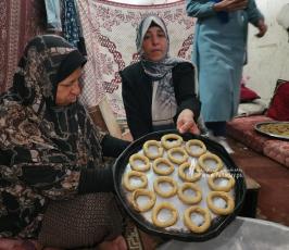 فرحة منقوصة بكعك العيد داخل مراكز الإيواء (13)