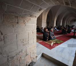 صور صلاة العيد من المسجد العمري (1)