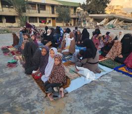 صلاة العيد بمركز للإيواء بخانيونس (3)