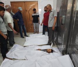 وداع مؤلم خلال تشييع ٧ شهداء بينهم ٤ أطفال في خانيونس (3)