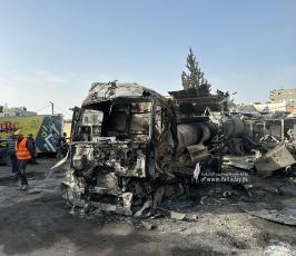 جرافات فلسطينية دمرتها مقاتلات حربية إسرائيلية الليلة شمالي قطاع غزة (5)