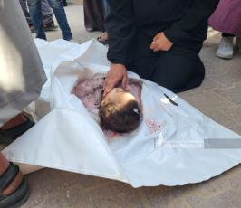 تشييع شهداء من مجمع ناصر قضوا في قصف ليلي على خان يونس (9)