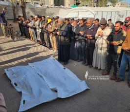 تشييع شهداء من مجمع ناصر قضوا في قصف ليلي على خان يونس (8)
