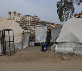 صور الحياة اليومية من غرب مدينة غزة للنازحين (5)