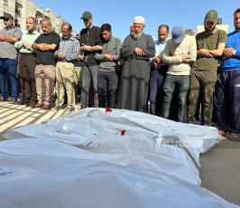 تشييع ١٠ شهداء في مدينة خان يونس ارتقوا في قصف الليلة (15)