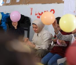 أنشطة وحدة الصحة النفسية بوكالة الغوث لتخفيف الضغوط النفسية والتوتر بمدرسة بنات تل الهوا (10)
